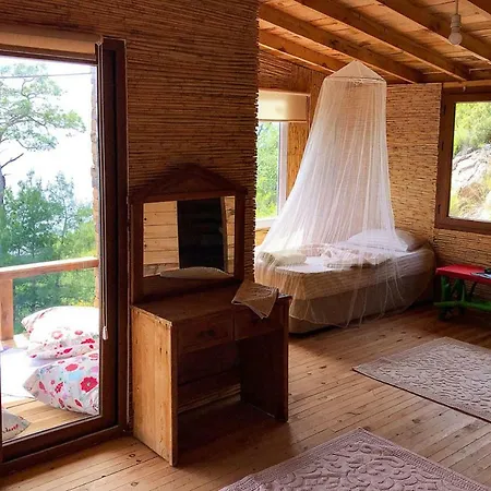 Gemile Camping פאראליה