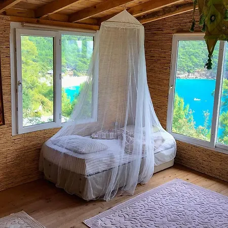 Gemile Camping * פאראליה