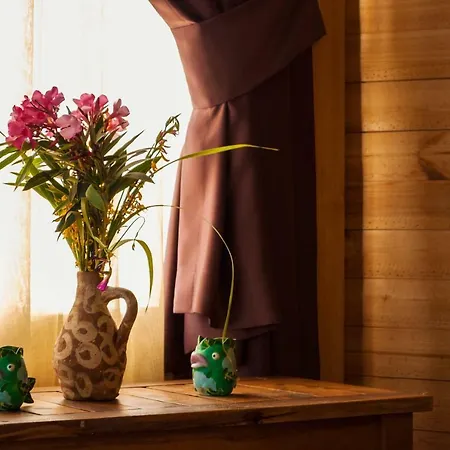 מלון Gemile Camping פאראליה