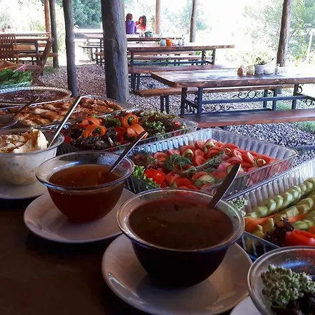 Gemile Camping Фаралия